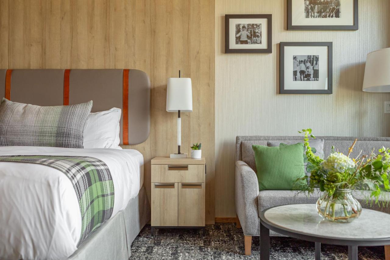 Headwaters Lodge At Eagle Ranch Resort Invermere Εξωτερικό φωτογραφία